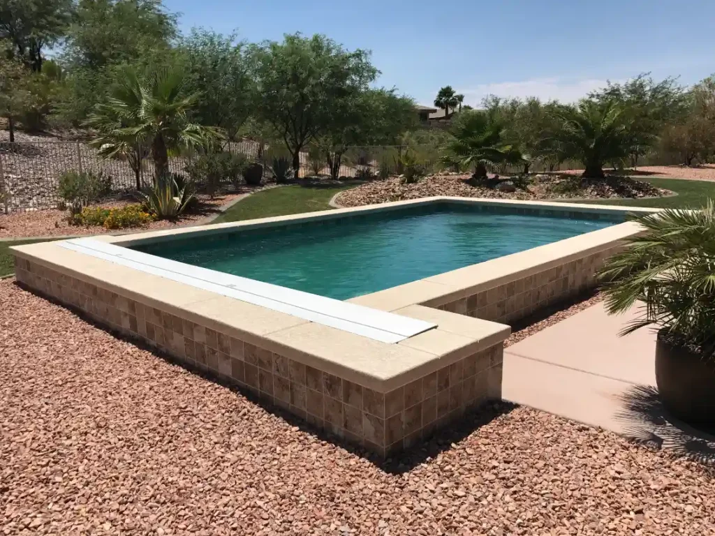 Custom pool by Edgewater Custom Pools
