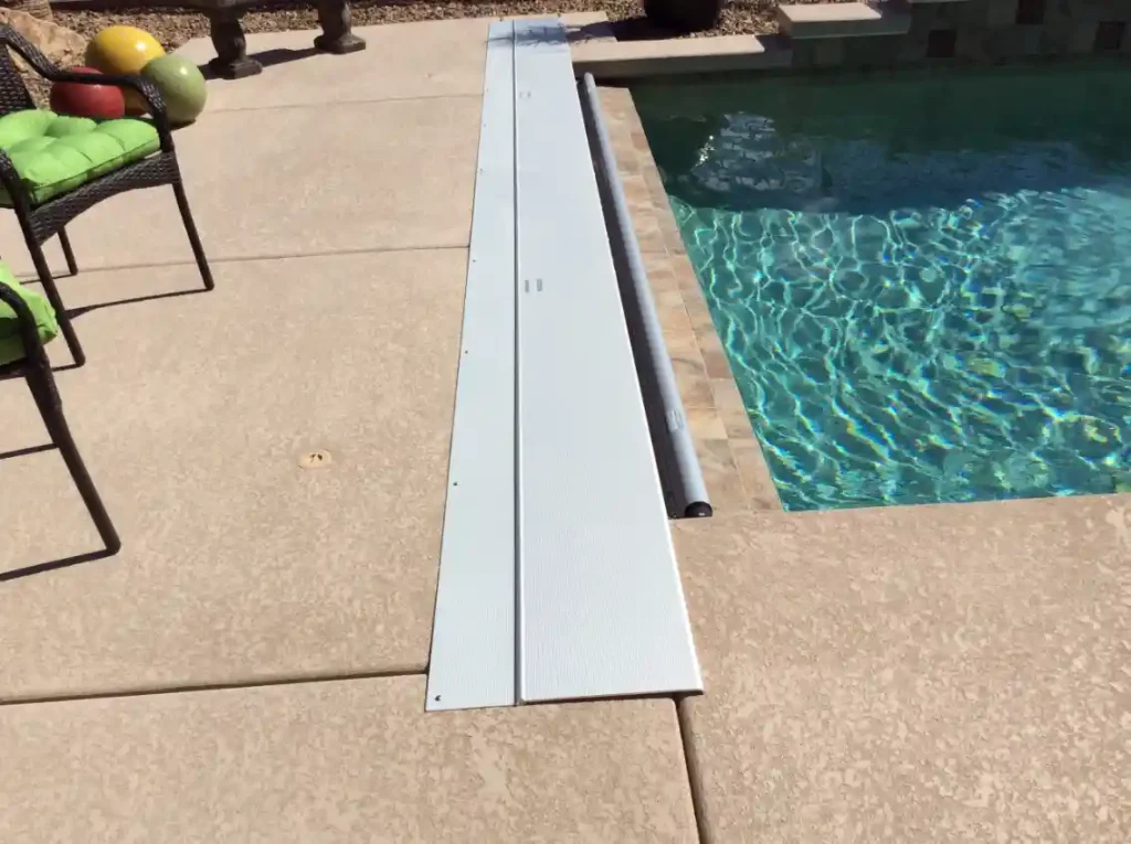 Custom pool by Edgewater Custom Pools