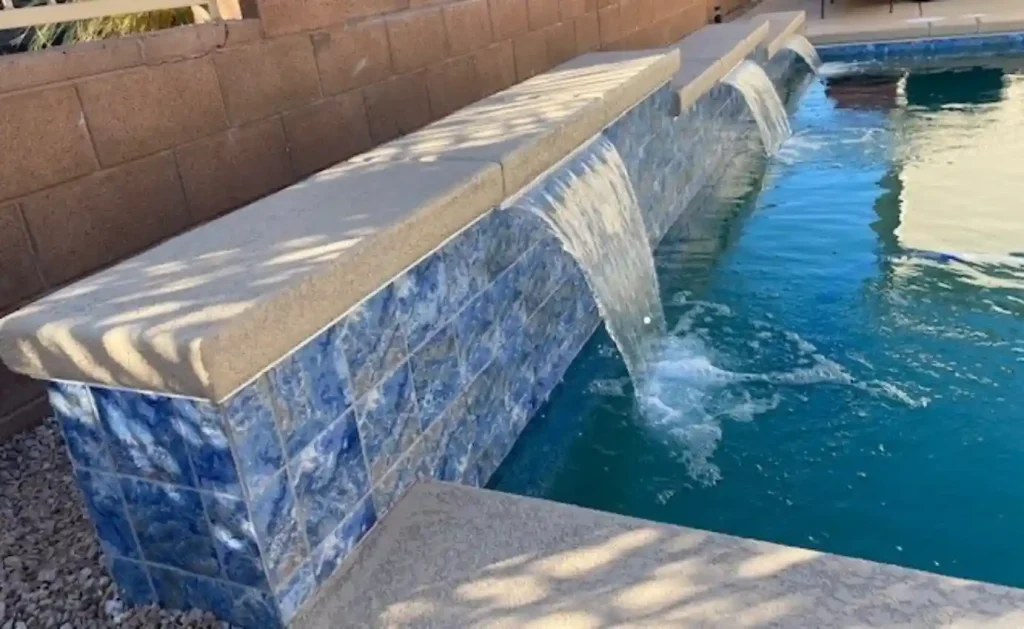 Custom pool by Edgewater Custom Pools
