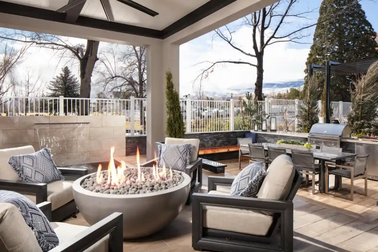 Cantaro-Essex-Elite-Backyard-1_1800