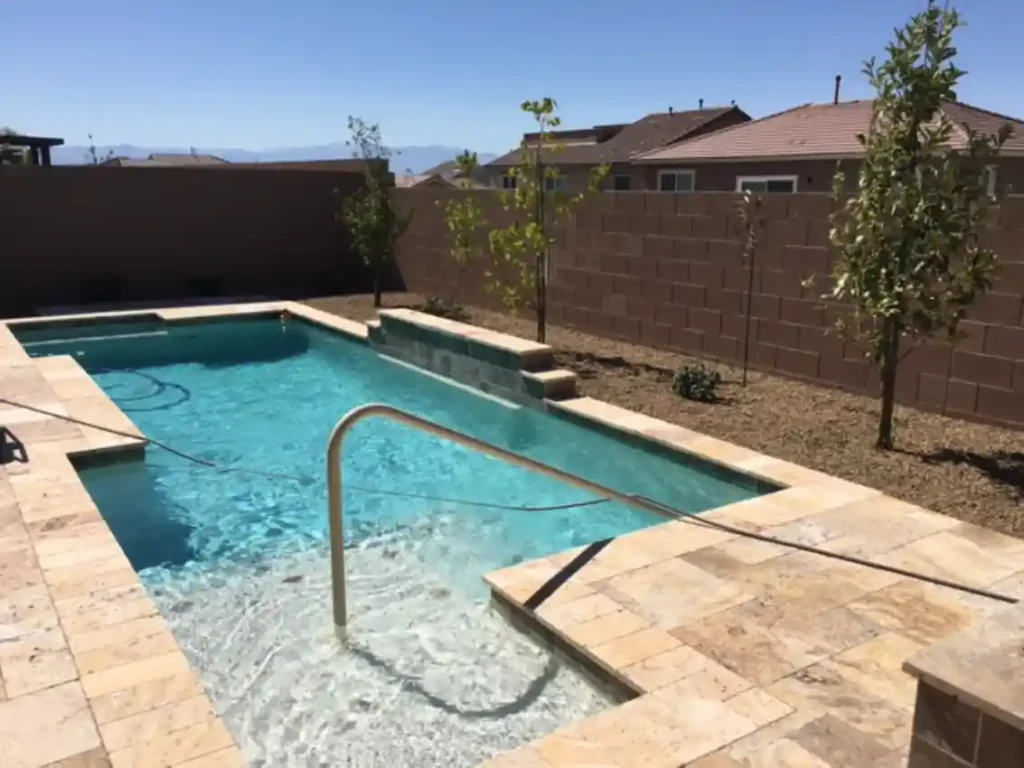 Custom pool by Edgewater Custom Pools