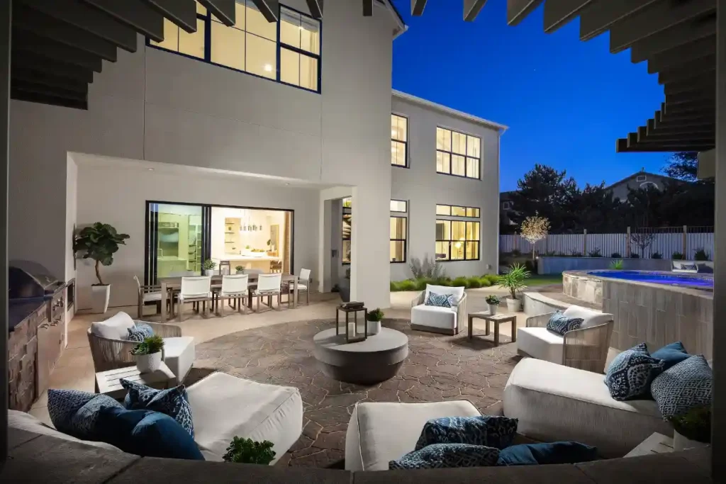 Patio and outdoor living by Edgewater Custom Pools – Latigo At Rancharrah Kinsey Patio