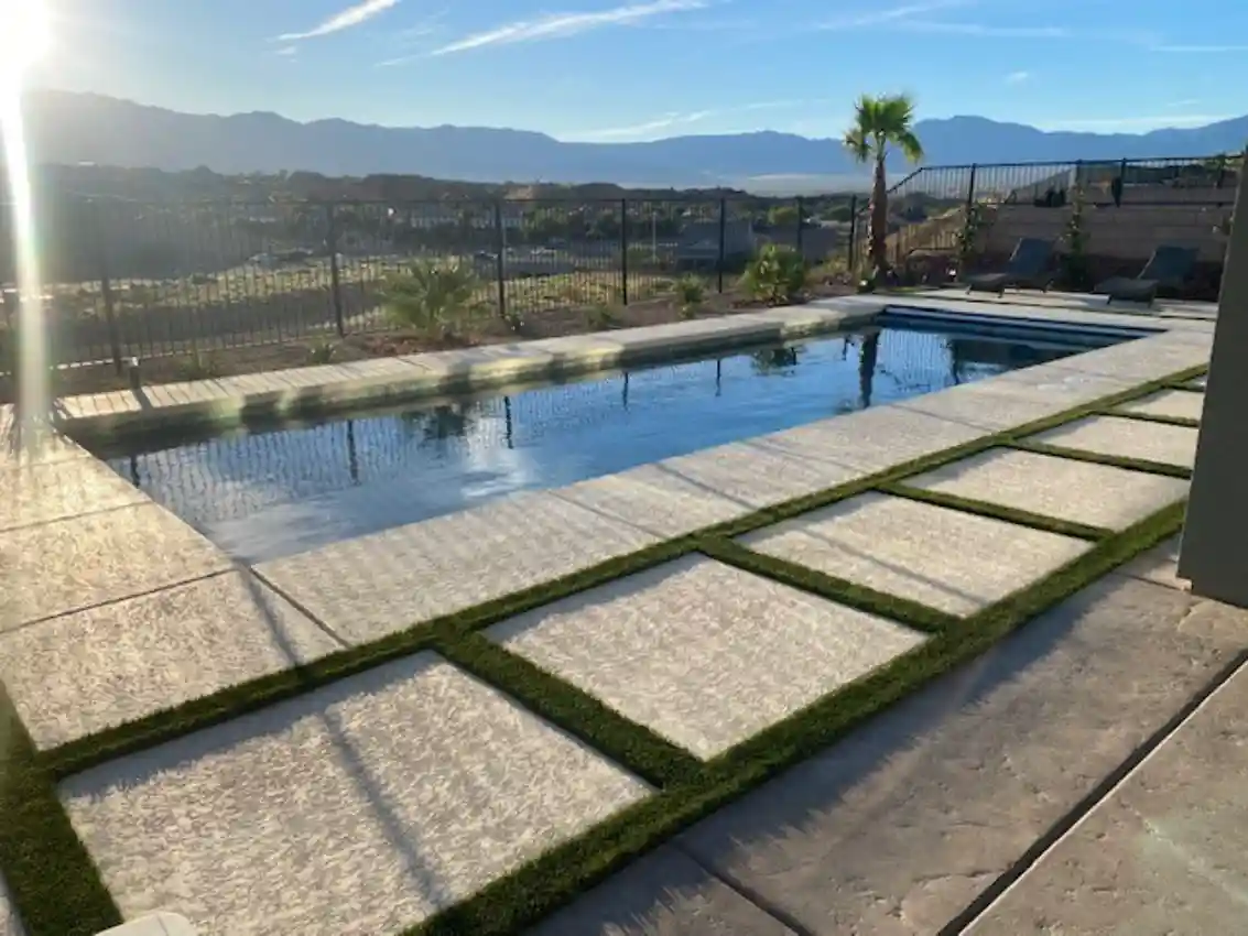 broberg-pool-decking-landscaping