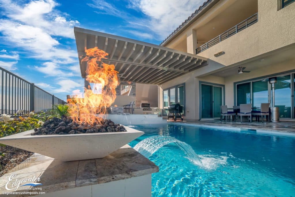 Custom pool by Edgewater Custom Pools – 170 Wilson Ridge St.