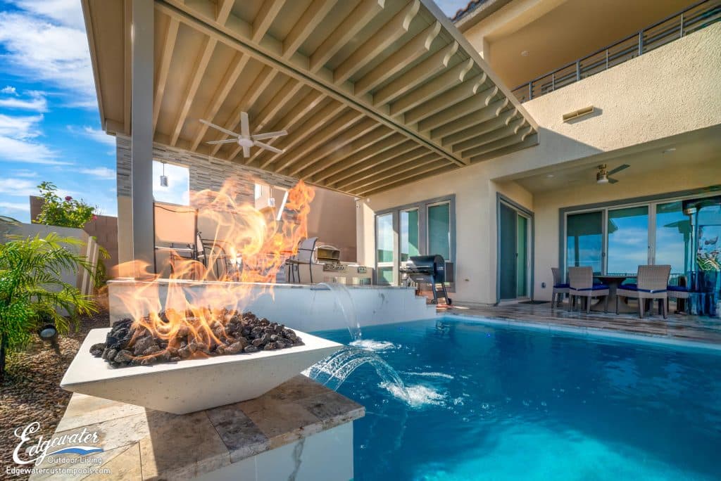 Custom pool by Edgewater Custom Pools – 170 Wilson Ridge St.