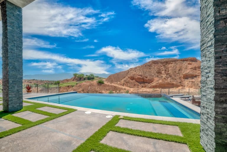 Custom pool by Edgewater Custom Pools – 857 Falcon View Dr