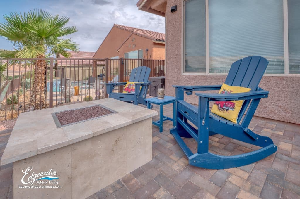Outdoor living by Edgewater Custom Pools – Fire Pit