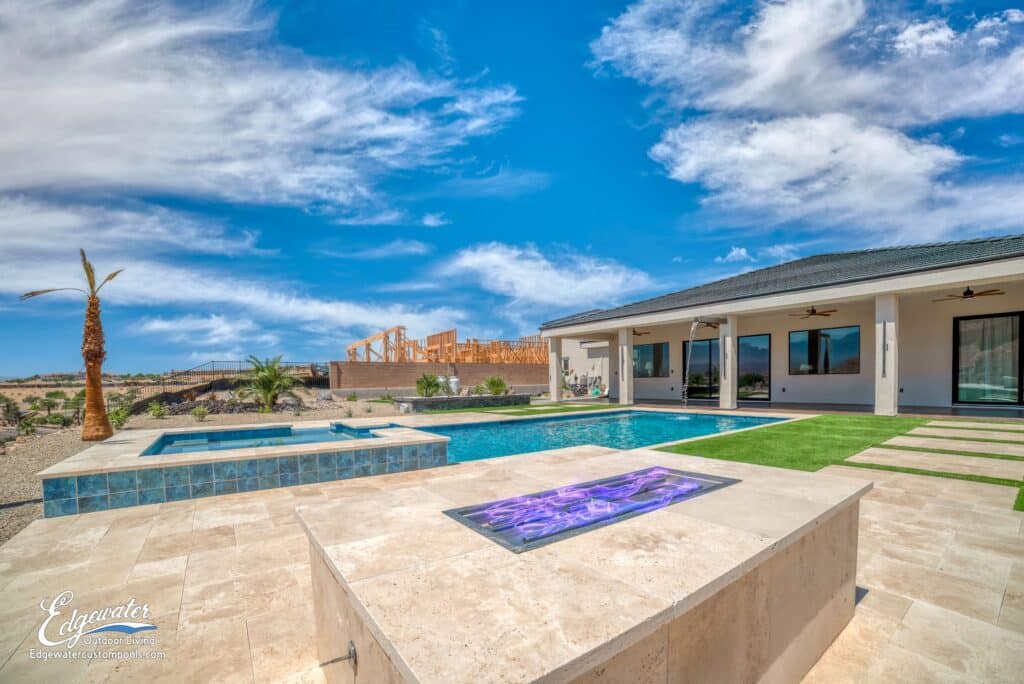 Outdoor living by Edgewater Custom Pools – 512 Falcon Ln Mesquite