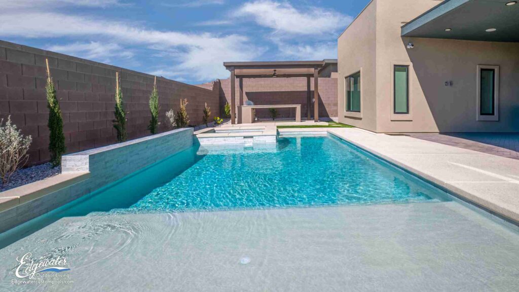 Patio and outdoor living by Edgewater Custom Pools – Limtong Patio
