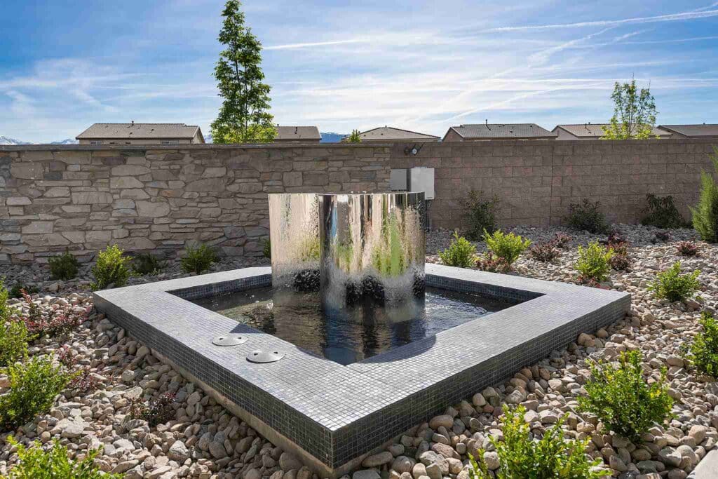 Custom pool by Edgewater Custom Pools – Toll Brothers Reno Diamond Crest Portillo