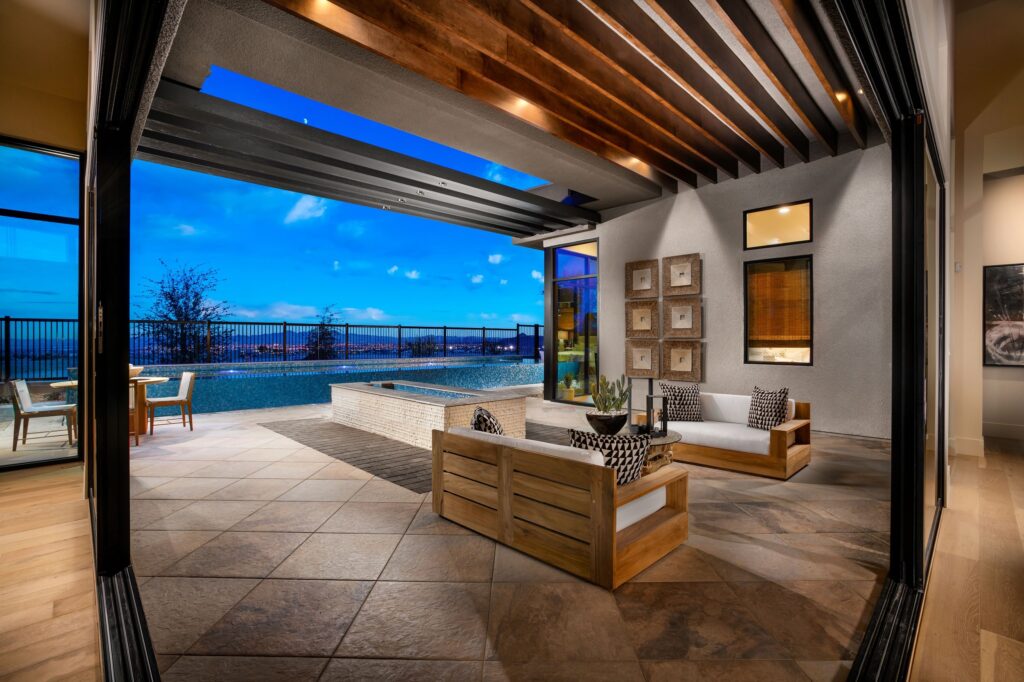 Outdoor living by Edgewater Custom Pools