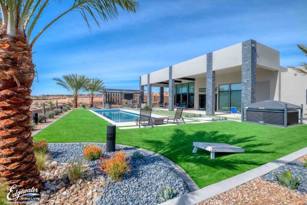 Custom pool by Edgewater Custom Pools – 506 Falcon Lane