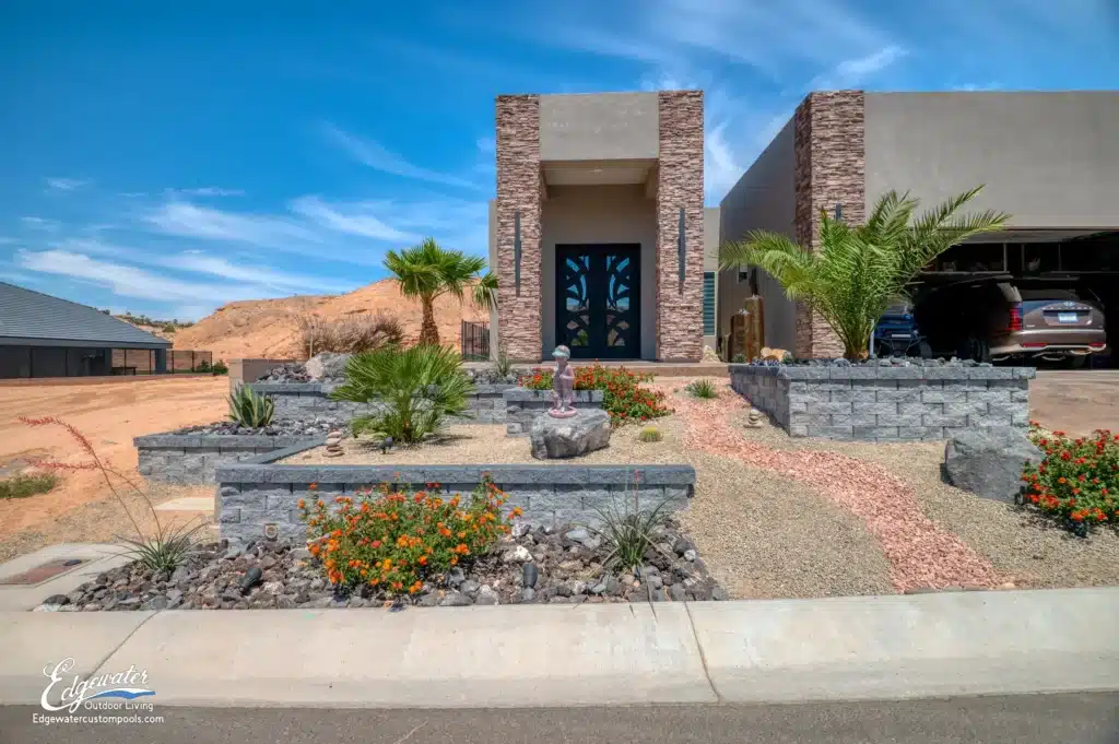 Custom pool by Edgewater Custom Pools – 553 Falcon View Drive