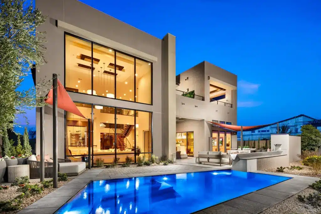 Custom pool by Edgewater Custom Pools &ndash; Viewpoint Arnight