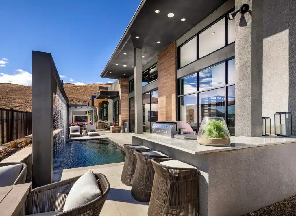 Outdoor living by Edgewater Custom Pools &ndash; Peak North Mid Century Modern Rear Elevation Daylight