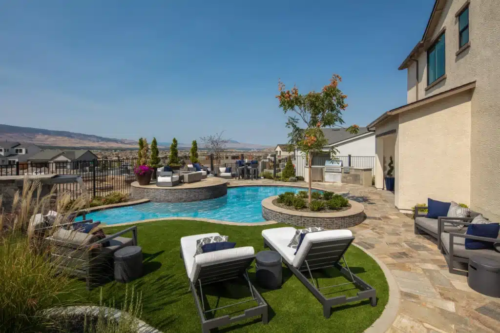 Custom pool by Edgewater Custom Pools &ndash; Crimson Highres