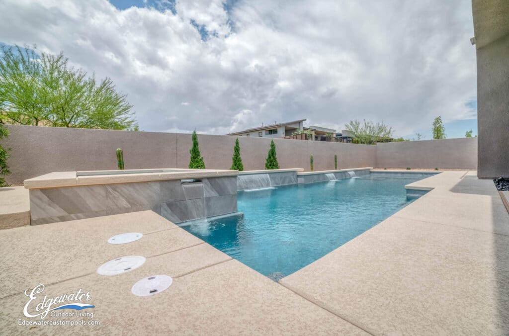 Custom pool by Edgewater Custom Pools