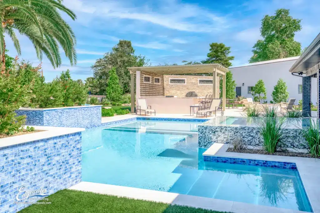Custom pool by Edgewater Custom Pools &ndash; No Waterfall Edition
